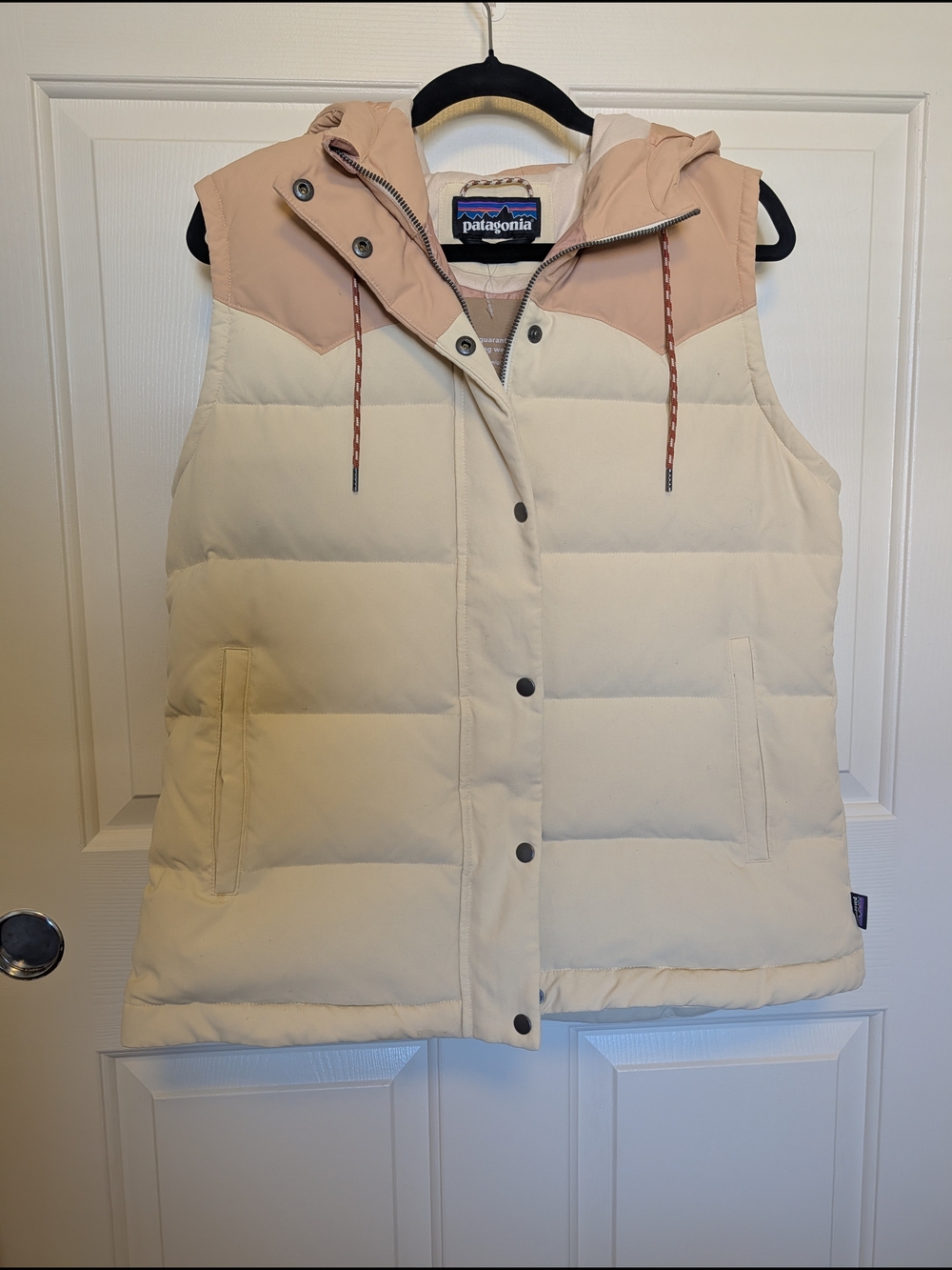 Patagonia Bivy Hooded Vest NWT Women's Large Oyster White Style 27746